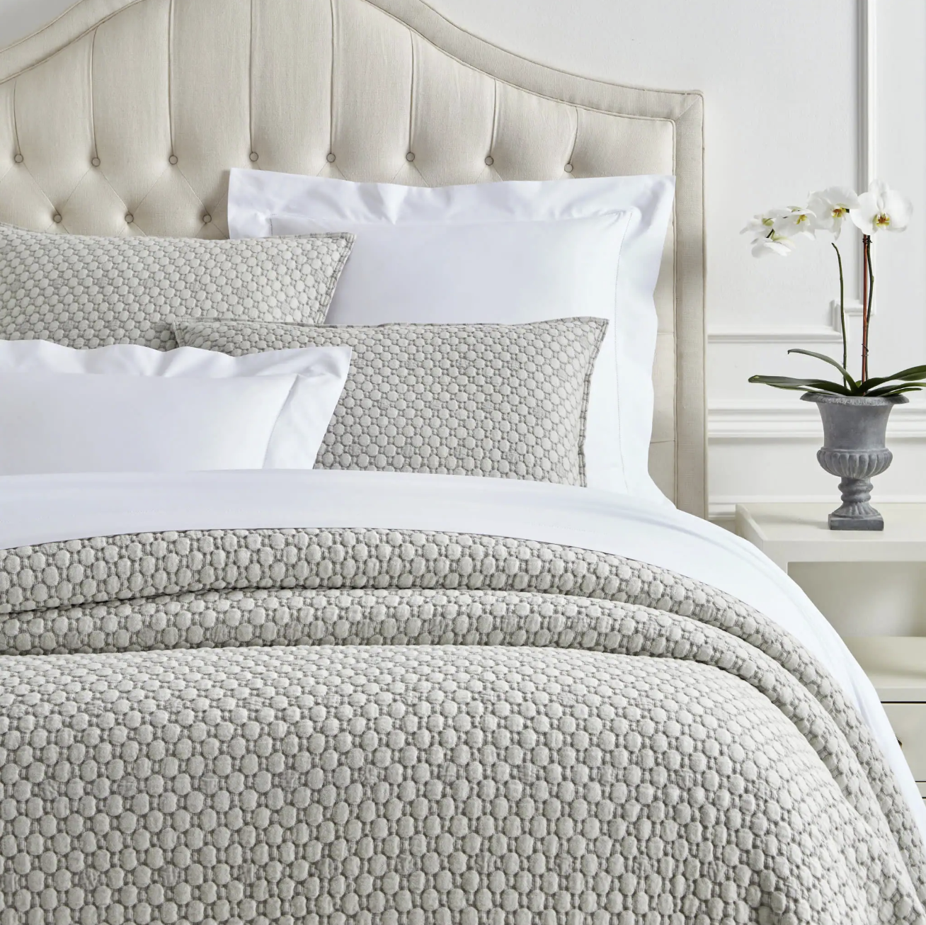 Lodi Silver Matelasse Coverlet King